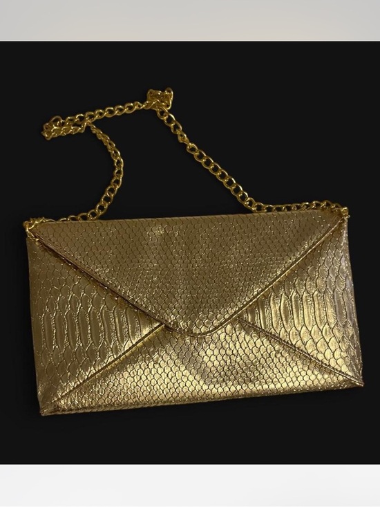 Jessica McClintock Handbags - Vintage Jessica McClintock Gold Envelope faux snakeskin clutch with Chain